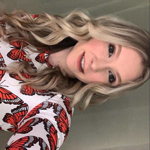 Meet your Posher, Chloe